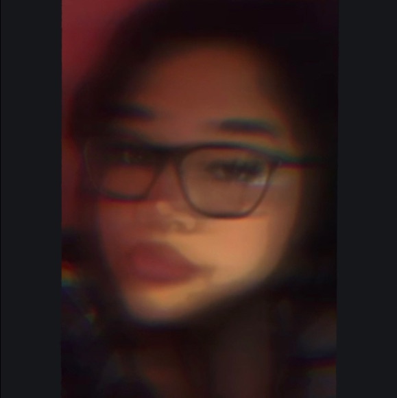 Meet your Posher, Gissell - Picture 1 of 1